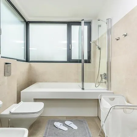 别墅 Sleeps 8 Air Con Wifi Filipac