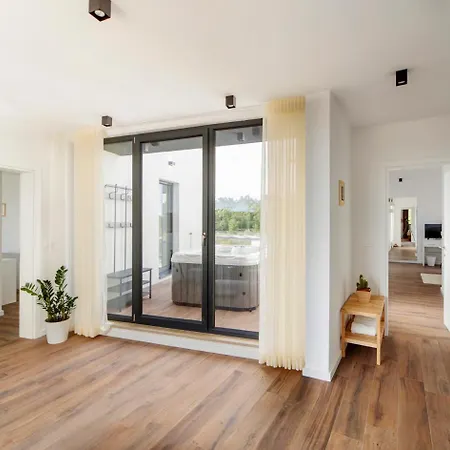 Sleeps 8 Air Con Wifi * Filipac